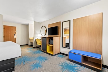 Standard Room, 1 Queen Bed
