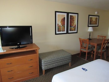 Room, 2 Queen Beds (Dining Table)