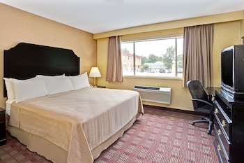 Standard Room, 1 King Bed