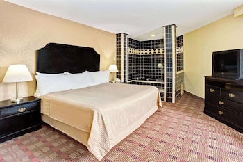 Deluxe Room, 1 King Bed, Non Smoking
