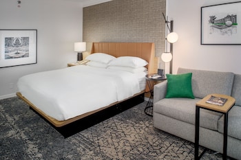 Executive Room, 1 King Bed with Sofa bed