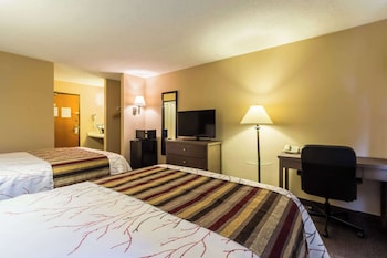 Standard Room, 2 Queen Beds, Non Smoking