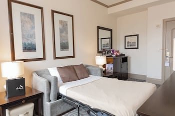 Deluxe Room, Multiple Beds