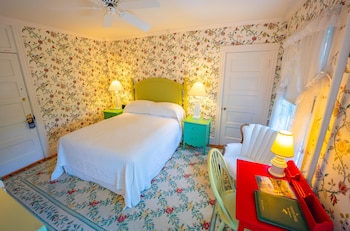 Room, 1 Queen Bed (Garden)