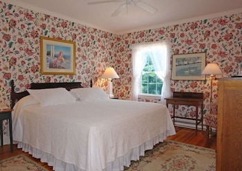 Twin Room (Garden King Two Twin)