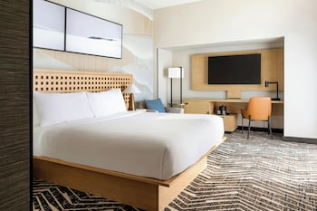 Room, 1 King Bed, Balcony
