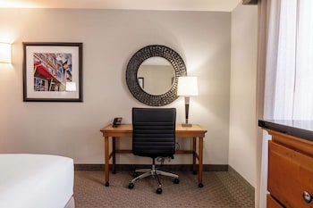 Room, 2 Queen Beds (Upper Floor)