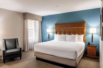 Room, 1 King Bed (Upper Floor)