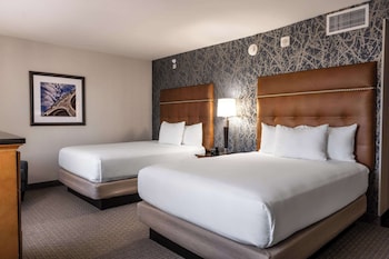 Room, 2 Queen Beds (Upper Floor)