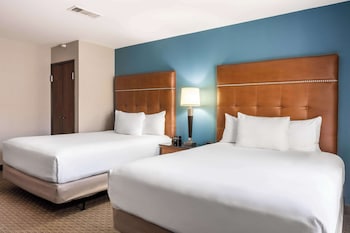 Suite, 2 Queen Beds, Accessible (Sofa Sleeper, Tub, 2 Rooms)