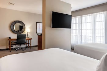 Room, 2 Queen Beds (Upper Floor, Oversized Room)