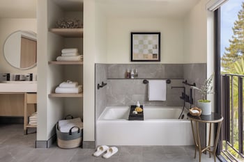 Room, 2 Queen Beds, Accessible, Patio (Mobility, Roll-In Shower)