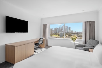 Premium Room, 1 King Bed, Harbor View (High Floor)