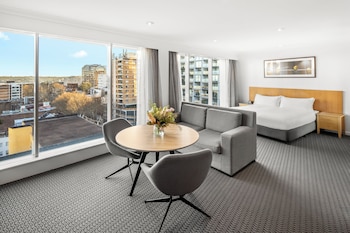 Junior Suite, 1 King Bed with Sofa bed, Harbor View