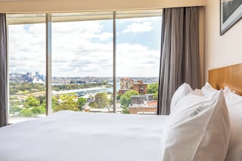 Suite, 1 King Bed, Harbor View