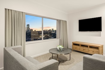 Suite, 1 King Bed