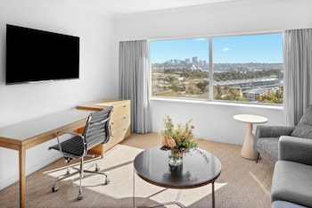 Suite, 1 King Bed, Harbor View