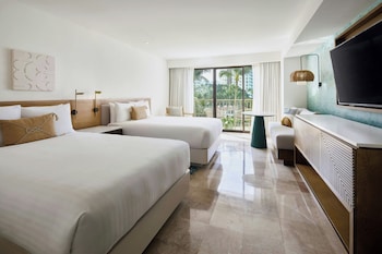 Panoramic Room, 2 Double Beds, Ocean View (Balcony)