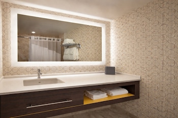 Standard Room, 2 Queen Beds