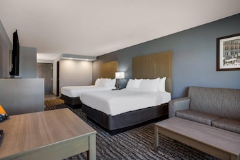 Room, 2 Queen Beds, Accessible, Non Smoking (Roll-in Shower)