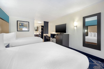 Standard Room, 2 Queen Beds, Non Smoking, Refrigerator (Shower Only)