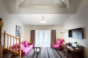 Deluxe Loft, 1 King Bed
