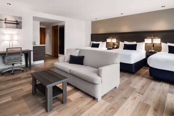 3 Double Beds, Balcony