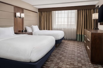 Suite, 2 Double Beds, Accessible (Mobility & Hearing, Roll-in Shower)