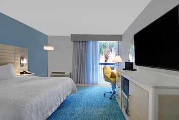 Room, 1 King Bed, Accessible, Microwave