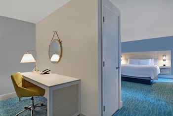 Studio Suite, 1 King Bed with Sofa bed, Microwave