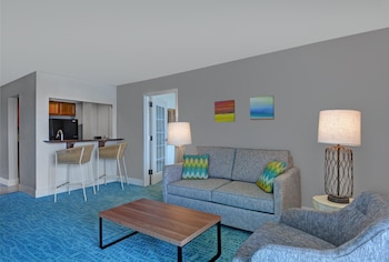 Suite, 1 King Bed with Sofa bed, Microwave (Two Room Suite)