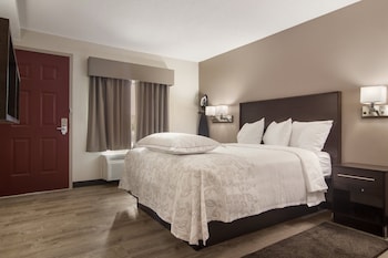 Premium Suite, Multiple Beds, Accessible, Kitchenette (Upgraded Bedding & Snack, Smoke Free)