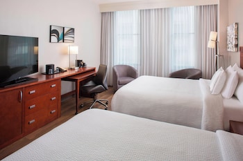 Room, 2 Queen Beds (View)
