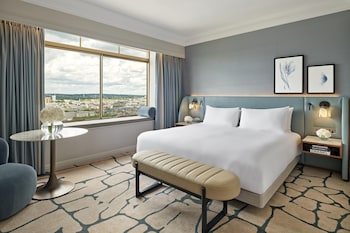 Luxury Suite, 1 King Bed, Club Lounge Access (Park Lane)