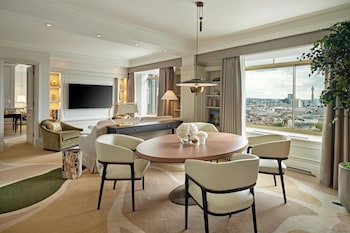 Signature Suite, 1 King Bed