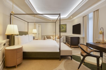 Luxury Suite, Club Lounge Access (Balmoral)