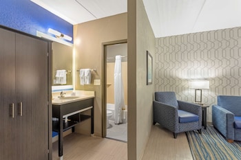 Suite, 2 Queen Beds, Non Smoking, Refrigerator & Microwave (1st Floor;with Single Sofabed)