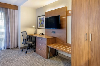 Standard Room, 1 King Bed