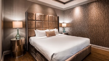 Suite, 2 Bedrooms, Non Smoking, Refrigerator (Penthouse)