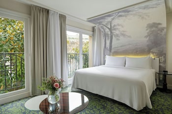 Junior Suite, 1 King Bed with Sofa bed
