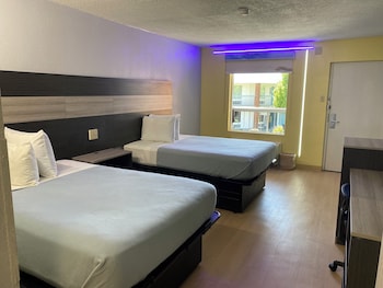 Standard Double Room, 2 Double Beds, Non Smoking