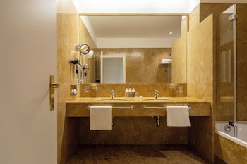 Comfort Double or Twin Room