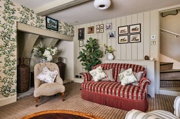 Cottage King Room
