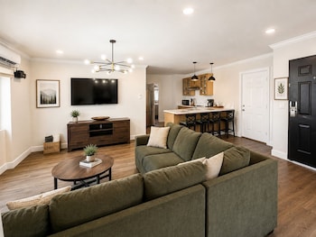 Family Studio Suite, 1 Bedroom, Non Smoking, Kitchen