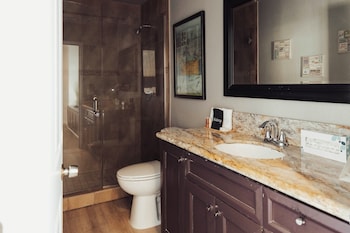 Family Studio Suite, Non Smoking, Kitchen