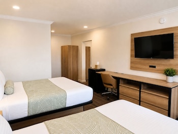 Deluxe Suite, 2 Bedrooms, 2 Bathrooms