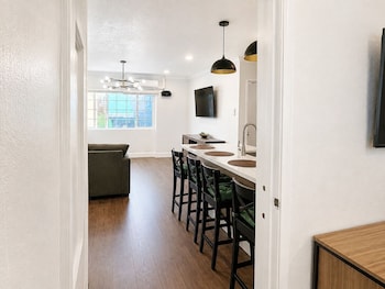 Family Studio Suite, Kitchen