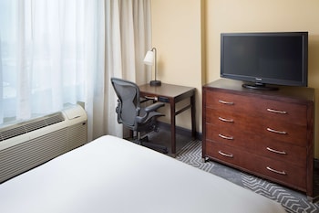1 Queen Bed, Non-Smoking