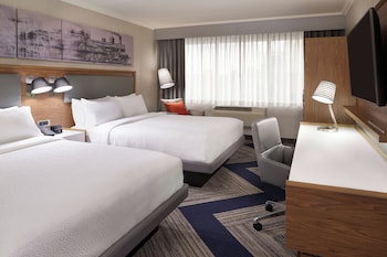 Room, 2 Queen Beds, City View
