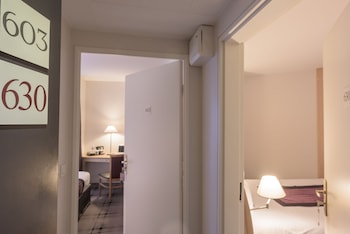 Family Room, Multiple Beds, Connecting Rooms (2 rooms close together)